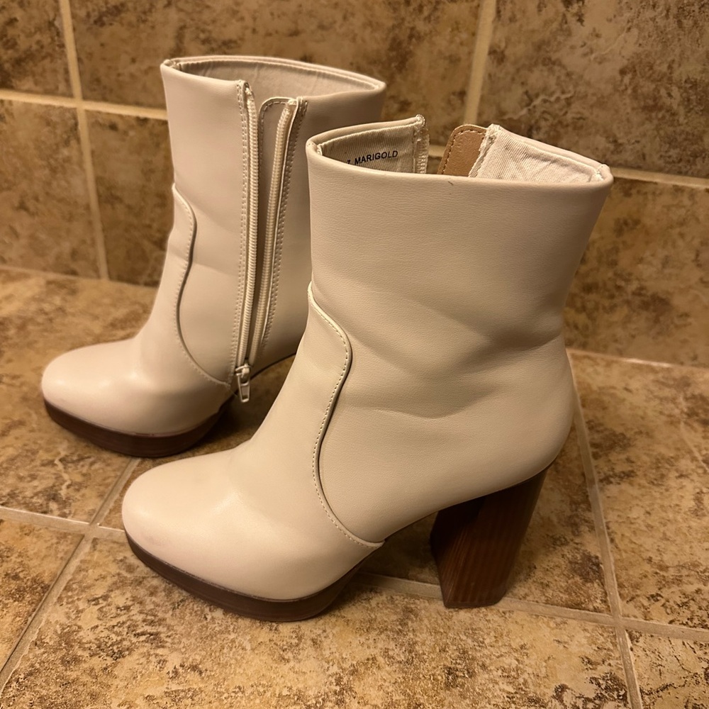 DV Marigold Ivory Heel Boots